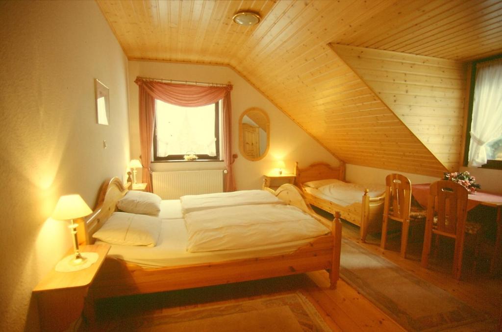 Hotel Landgasthof Simon Waldrach Oda fotoğraf